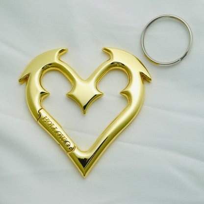 HEARTBREAKER CARABINER