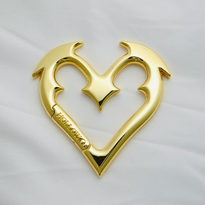 HEARTBREAKER CARABINER